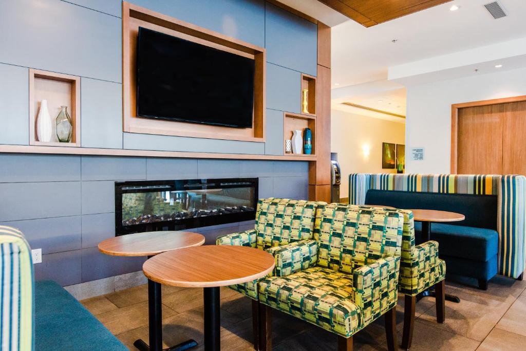 Holiday Inn Express & Suites - West Edmonton-Mall Area By Ihg 3* Edmonton