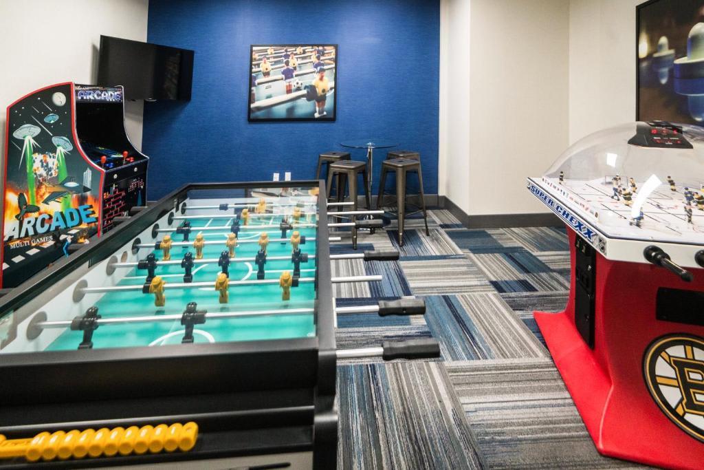 Holiday Inn Express & Suites - West Edmonton-Mall Area By Ihg Hotel